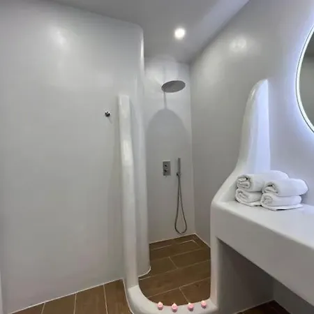 Urban & Modern Apartment In Exarcheia: City Vibes Athènes Extérieur photo