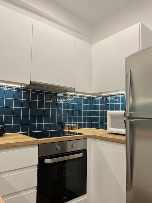 Apartment Urban & Modern In Exarcheia: Vibes