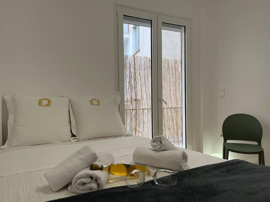 Urban & Modern In Exarcheia: Vibes Appartement